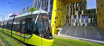 Saint-Etienne : collision entre un tram et une voiture