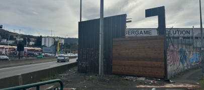 Accident sur la N88 : Une voiture détruit la terrasse du Nautilus