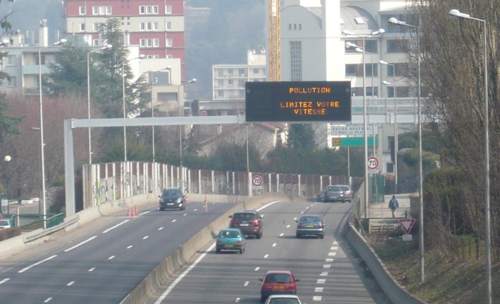 Saint-Etienne Air Quality Alert: Pollution Reaches Maximum Intensity